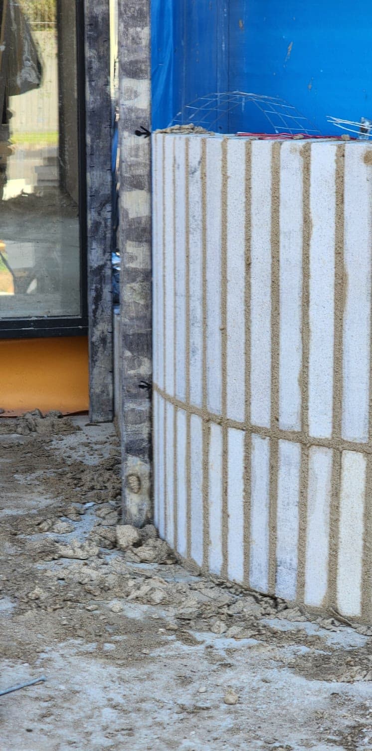 face brick feature entry columns — JC Brick & Blocklaying — bricklayer Melbourne eastern suburbs